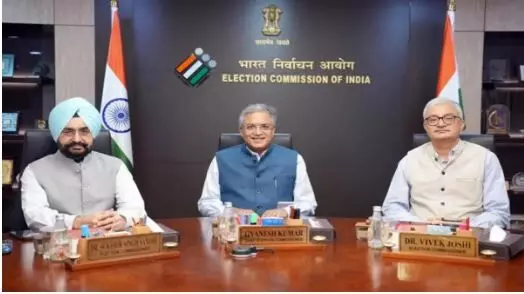 SIR और Form-6 विवाद में बड़ा अपडेट, कहीं हटा घोषणा पत्र तो कहीं अभी रहेगा लागू, जानें पूरा मामला SIR और Form-6 विवाद में बड़ा अपडेट, कहीं हटा घोषणा पत्र तो कहीं अभी रहेगा लागू, जानें पूरा मामला