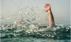 CG News: कारका नदी में नहाने गए दो छात्र डूबे, 9 दोस्तों के साथ पिकनिक मनाने पहुंचे थे, तलाश जारी