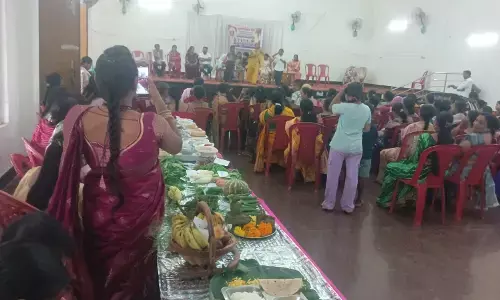 Raipur City News: चंगोराभाठा में ‘आंगन मिलन सेवा’ कार्यक्रम, बच्चों और महिलाओं को पोषण व स्वास्थ्य के प्रति किया जागरूक