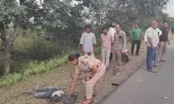 MP Accident : कार-बाइक की आमने-सामने टक्कर में 2 की मौत, 3 घायल