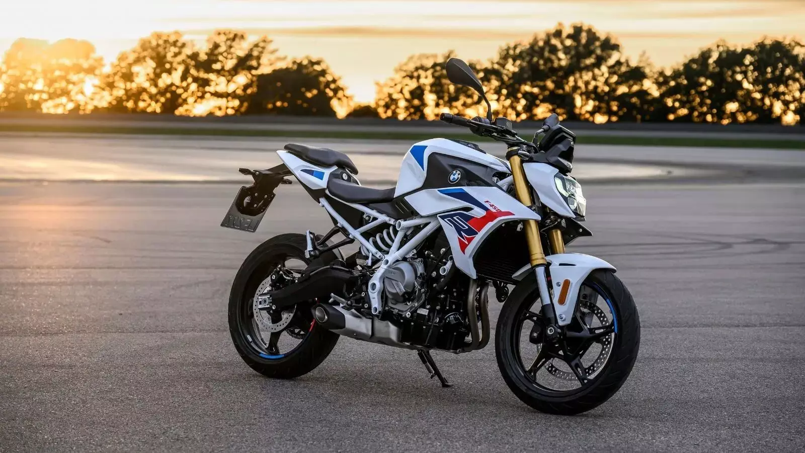 41066-bmw BMW F 450 R से उठा पर्दा: 420cc पैरेलल-ट्विन इंजन, बिना क्लच दबाए बदल सकेंगे गियर, और भी कई जबरदस्त फीचर्स, जानें कीमत