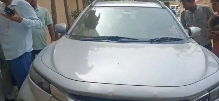 Bihar Crime : रिटायर्ड GM की मौत पर सस्पेंस, कार में मिला शव और पास से पिस्टल बरामद