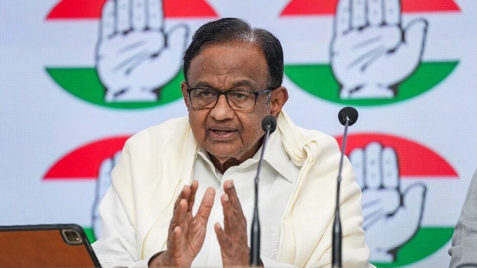 चिदंबरम बोले- CEC ज्ञानेश कुमार को "आज नहीं तो कल इस्तीफा देना ही होगा": कहा- नहीं तो विपक्ष का आंदोलन और तेज होगा; SIR को लेकर भी उठाए सवाल