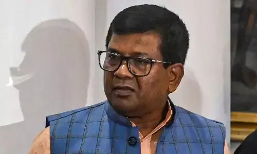 पश्चिम बंगाल विधानसभा अध्यक्ष रथिंद्र बोस अस्पताल में भर्ती: सीने में तेज दर्द के बाद कराया गया एडमिट