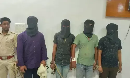 Bihar Crime : 24 घंटे में बाबूबरही लूटकांड का खुलासा, 3 कट्टे-गांजा और 2.36 लाख के साथ 4 गिरफ्तार