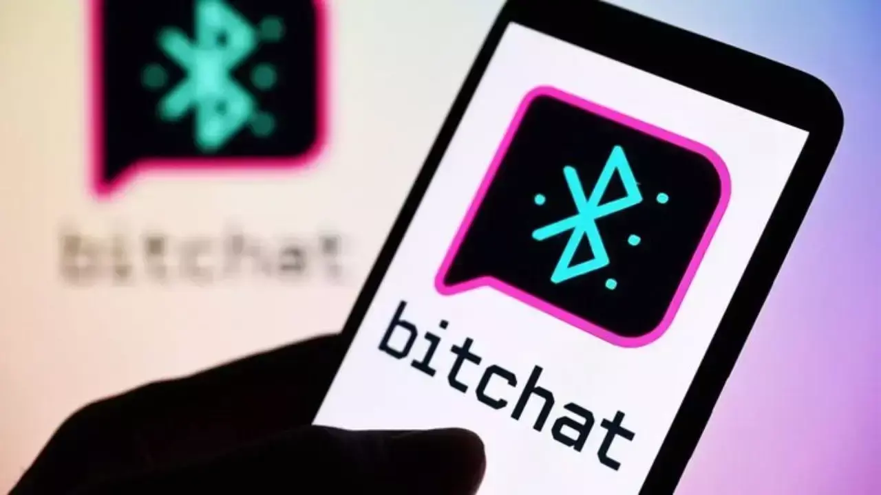 IT मंत्रालय के आदेश पर Apple का बड़ा एक्शन, भारत में App Store से हटाया गया Bitchat, जानें वजह