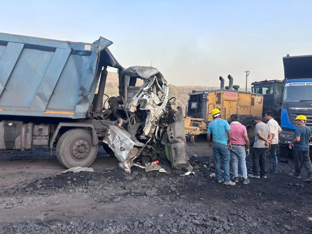 CG Accident : खदान के भीतर भीषण हादसा, दो ट्रेलर आमने-सामने भिड़े, चालक की मौत