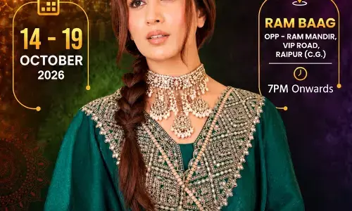 रायपुर में गरबा का रंग जमने को तैयार: Asian News Raas Garba Season 4 में आएंगी श्रेया कालरा, काउंट डाउन शुरु..