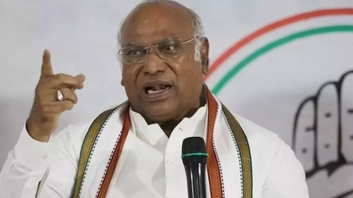 41286-kharge SIR से लेकर बैलेट पेपर तक: खरगे ने याद दिलाईं कांग्रेस की तीन मांगें, कहा- इससे कम पर समझौता नहीं