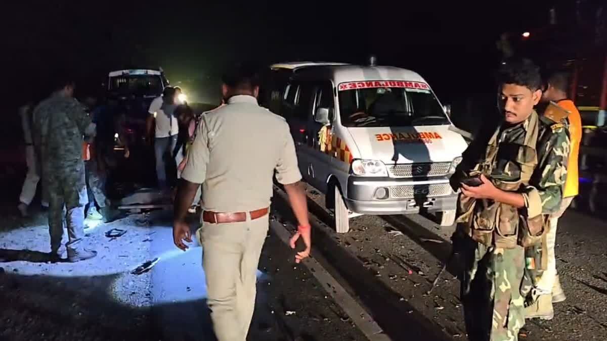 Jharkhand Accident: तेज रफ्तार कार की टक्कर से बाइक सवार तीन दोस्तों की मौत, गांव में पसरा मातम