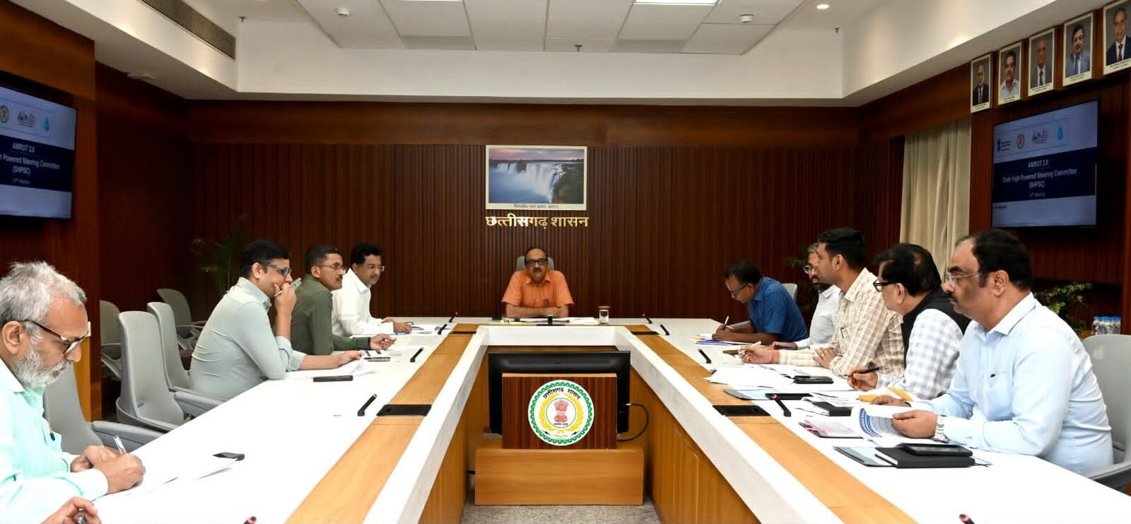 CG News : भारत-जिम्बाब्वे महिला टी-20 सीरीज की तैयारियां पूरी, मुख्य सचिव की अध्यक्षता में हुई उच्च स्तरीय बैठक; सुरक्षा-पार्किंग समेत कई मुद्दों पर हुई चर्चा