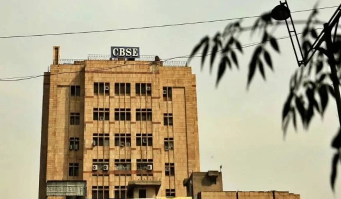 CBSE प्राइवेट छात्रों के 10वीं-12वीं बोर्ड परीक्षा फॉर्म जारी, 23 अक्टूबर तक कर सकते हैं आवेदन