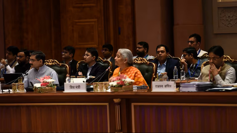 GST Council Meeting: GST काउंसिल की बैठक में बड़ा फैसला, अब टैक्स अधिकारियों के पास नहीं होगा गिरफ्तारी का अधिकार; जुर्माना भी घटा
