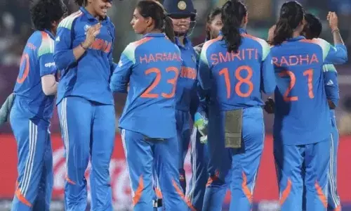 India vs Zimbabwe Women T20 Raipur:  रायपुर में महिला क्रिकेट का रोमांच, 16, 18 और 20 अक्टूबर को भारत-जिम्बाब्वे के मुकाबले, जानें कब कहां कैसे मिलेगी टिकट
