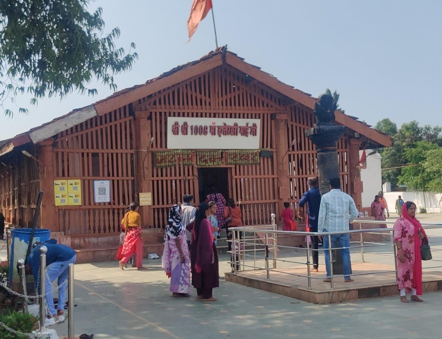 CG News : मां दंतेश्वरी मंदिर में रील और फोटो-वीडियो पर रोक, नवरात्रि में श्रद्धालुओं को इन नियमों का करना होगा पालन