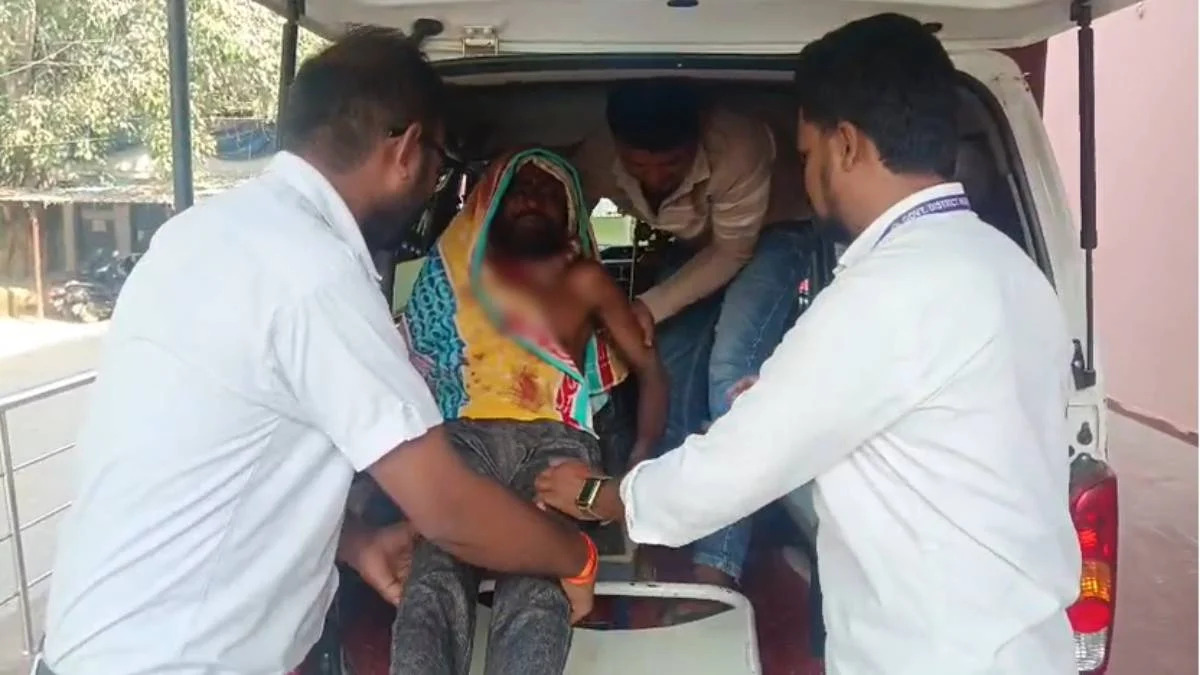 CG Crime : पारिवारिक विवाद में खूनी संघर्ष, पत्नी ने बेटी के साथ मिलकर पति पर किया हंसिया से हमला, अस्पताल में भर्ती