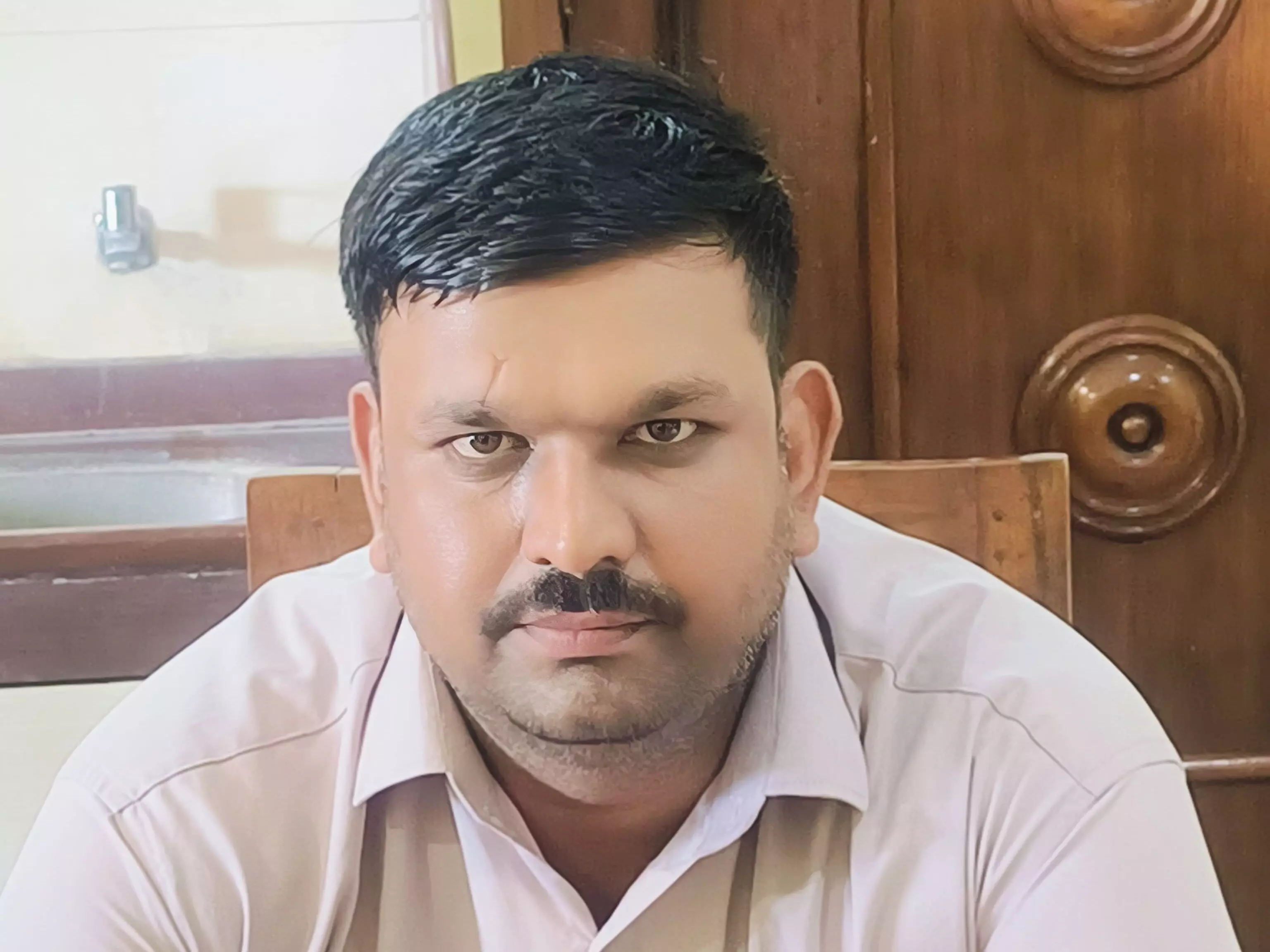 41783-10024136291791550772 MP News : स्कूल का प्रॉपर्टी टैक्स घटाने के लिए रिश्वत, 25 हजार लेते पंचायत सचिव गिरफ्तार
