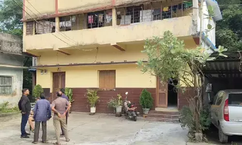 Jharkhand Crime : चांडिल में थाने के पास सनसनीखेज डकैती, परिवार को बंधक बनाकर लूटे जेवर