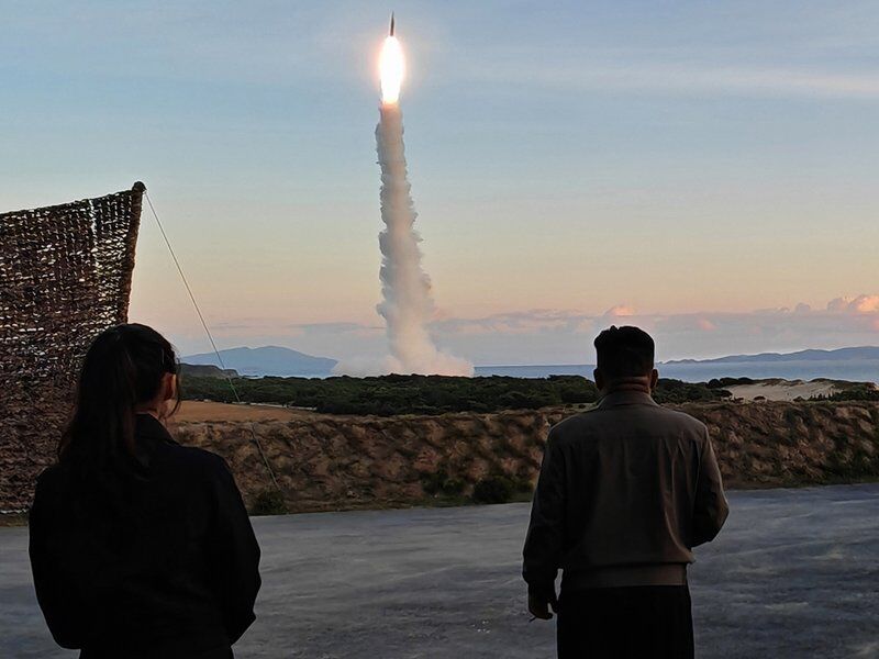 North Korea Missile Launch: किम जोंग उन ने दागीं बैलिस्टिक मिसाइलें, दक्षिण कोरिया और जापान टेंशन में…