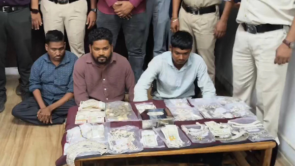 CG Crime : चोरी के पैसों से खरीदी क्रेटा, किश्त चुकाने के लिए फिर करने लगा वारदात, मास्टरमाइंड समेत 3 गिरफ्तार