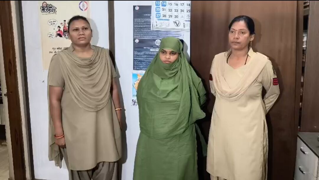 Raipur City Crime: 1.88 करोड़ की ज्वेलरी ठगी में मास्टरमाइंड महिला गिरफ्तार, दूसरी आरोपी फरार