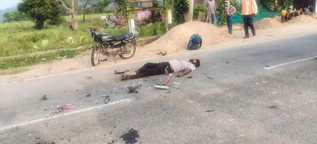 42174-whatsapp-image-2026-10-13-at-45905-pm-1024x466 CG Accident : दो बाइकों की आमने-सामने भिड़ंत, एक की मौत और दो घायल