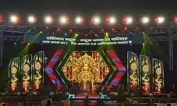 Asian News के Raas Garba में जमा बॉलीवुड का रंग, रायपुरियन के साथ गरबा में मौजूद हैं बॉलीवुड की सेलिब्रिटी श्रेया कालरा, रामबाग में बेकाबू हो रही भीड़, एशियन न्यूज पर देखें लाइव Asian News के Raas Garba में जमा बॉलीवुड का रंग, रायपुरियन के साथ गरबा में मौजूद हैं बॉलीवुड की सेलिब्रिटी श्रेया कालरा, रामबाग में बेकाबू हो रही भीड़, एशियन न्यूज पर देखें लाइव