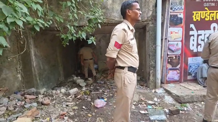 MP Crime : 12 साल की बच्ची की खंडहर में मिला शव, पुलिस जांच में जुटी