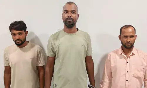 Raipur City Crime : कार की डिक्की में छिपाकर लाए 85 किलो गांजा, ग्राहक की तलाश करते 3 तस्कर गिरफ्तार