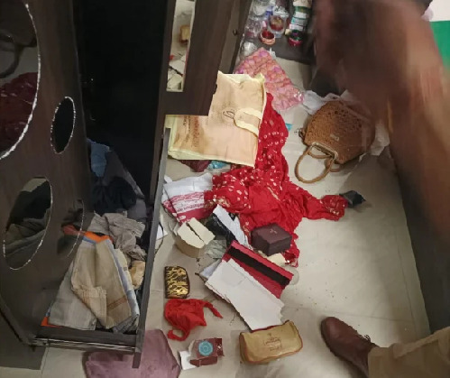 CG Crime : SECL के सूने क्वार्टर में लाखों की चोरी, 4 महीने से बंद मकान का ताला तोड़कर सोने के जेवर ले उड़े चोर