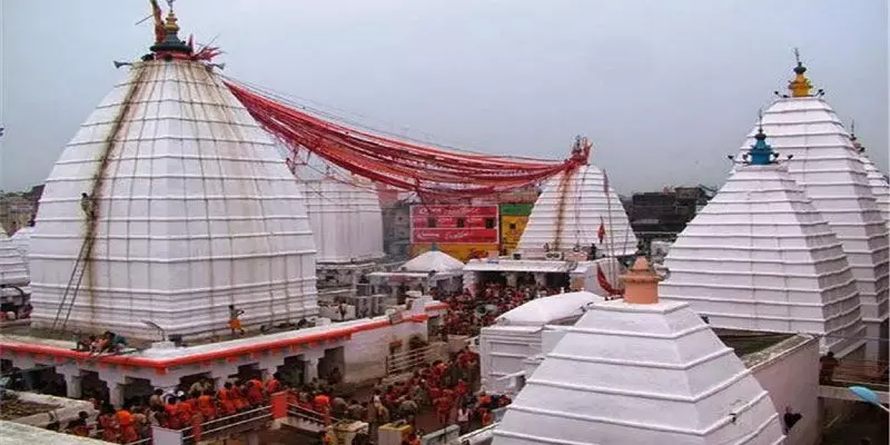 42685-7 Dussehra 2026 : भारत के इन शहरों और गांवों में नहीं जलाया जाता रावण का पुतला, कहीं दामाद तो कहीं विद्वान मानकर होती है पूजा