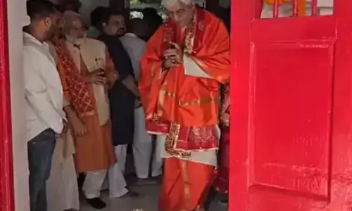 Ambikapur Mahamaya Temple: अंबिकापुर महामाया मंदिर में सरगुजा राजपरिवार के मुखिया टीएस सिंहदेव ने की संधि पूजा, जानें क्यों दो घंटे बंद रहा मंदिर