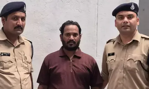 MP Crime : सिंहासा IT पार्क के पास पुलिस की दबिश, 8.93 ग्राम ब्राउन शुगर के साथ तस्कर गिरफ्तार, नशीला पदार्थ और बाइक जब्त
