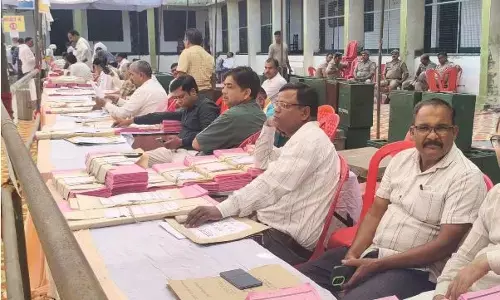 MLC Election 2026 LIVE: 4 राज्यों की 28 सीटों पर वोटिंग, UP में BJP-सपा के बीच मुकाबला MLC Election 2026 LIVE: 4 राज्यों की 28 सीटों पर वोटिंग, UP में BJP-सपा के बीच मुकाबला