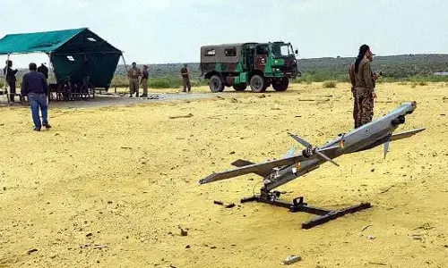 Nagastra-2 Attack Drone: सेना को मिला स्वदेशी नागास्त्र-2 अटैक ड्रोन, 50 किमी रेंज और 650 मिमी कवच भेदने की क्षमता, जानें कैसे करता है हमला Nagastra-2 Attack Drone: सेना को मिला स्वदेशी नागास्त्र-2 अटैक ड्रोन, 50 किमी रेंज और 650 मिमी कवच भेदने की क्षमता, जानें कैसे करता है हमला