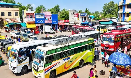 CG Transport News : छत्तीसगढ़ में 170 बसों के परमिट निरस्त, GPS और पैनिक बटन नियमों की अनदेखी पर परिवहन विभाग का एक्शन CG Transport News : छत्तीसगढ़ में 170 बसों के परमिट निरस्त, GPS और पैनिक बटन नियमों की अनदेखी पर परिवहन विभाग का एक्शन