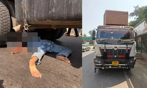 Raipur Accident : VIP चौक पर दर्दनाक हादसा, ट्रक की चपेट में आने से स्कूटी सवार मां-बेटी की मौत