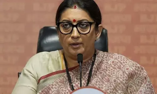 Raipur : प्रदेश प्रभारी स्मृति ईरानी की 9 घंटे चली मैराथन बैठक, 2028 में सरकार बनाने की रणनीति पर हुई मंथन