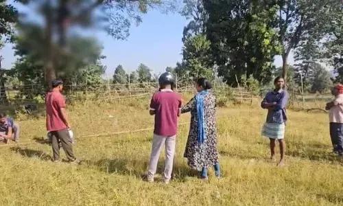 CG News : घर से बिना बताए निकला युवक, पेड़ पर फंदे से लटका मिला शव, पुलिस जांच में जुटी CG News : घर से बिना बताए निकला युवक, पेड़ पर फंदे से लटका मिला शव, पुलिस जांच में जुटी