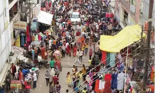 Diwali Traffic Plan Raipur: रायपुर में दिवाली पर लागू होगा नया ट्रैफिक प्लान, गूगल मैप पर दिखेगा जाम, इन रूटों पर ई-रिक्शा और वेंडर्स की एंट्री बंद