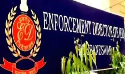ED Raid in Chhattisgarh: ईडी की रेड में सराफा कारोबारी नितिन डागा और रोशन बघेल के ठिकानों से 21 लाख कैश व प्रॉपर्टी के कागजात जब्त