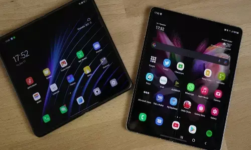 Samsung लॉन्च कर सकता है नए फोल्डेबल फोन, इन दो मॉडलों की हो रही टेस्टिंग! जानिए कब तक बाजार में आएगा