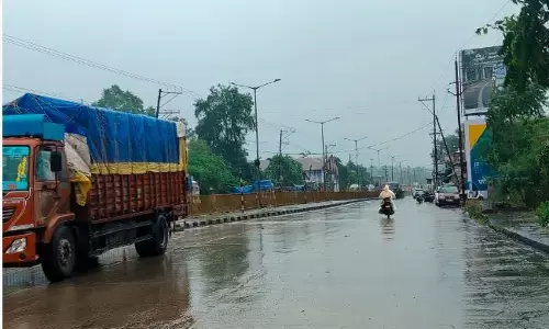 CG Weather Update: रायगढ़ में 30 को भी स्कूल-आंगनबाड़ी बंद, लगातार बारिश से अधिकारियों-कर्मचारियों की छुट्टियां कैंसिल, देखें आदेश
