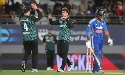 IND vs NZ 4th T20I: न्यूजीलैंड ने भारत को 87 रन से हराया, फिलिप्स का शतक; टीम इंडिया सीरीज में आगे