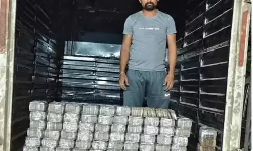 Durg 4 crore cash seizure case: My Lord, 4 करोड़ मेरे हैं... खाते में 53 करोड़, कैश जब्ती मामले में कारोबारी की याचिका कोर्ट से खारिज, जानें क्या है मामला