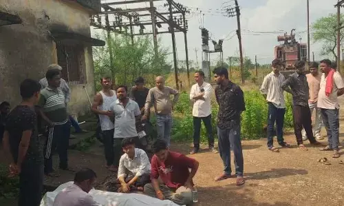 CG News : बिजली सब स्टेशन में ड्यूटी के दौरान ऑपरेटर की मौत, करंट की चपेट में आने की आशंका, सुरक्षा इंतजामों पर उठे सवाल