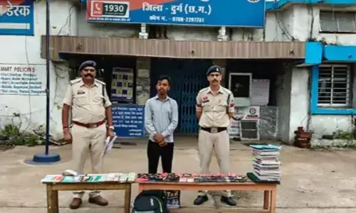 AI से खूबसूरत लड़कियों की तस्वीरें, शादी का झांसा और QR कोड से ठगी, दुर्ग में फर्जी मैरिज ब्यूरो का पर्दाफाश, संचालक गिरफ्तार