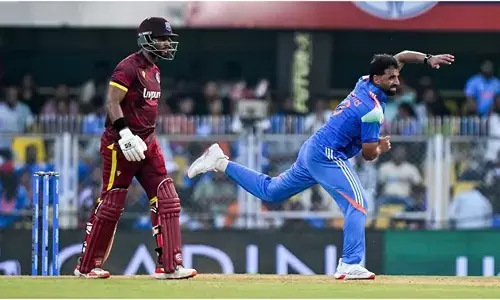 IND vs NZ ODI: न्यूजीलैंड के खिलाफ वनडे सीरीज से पहले टीम इंडिया में बदलाव, आकिब नबी टीम में शामिल